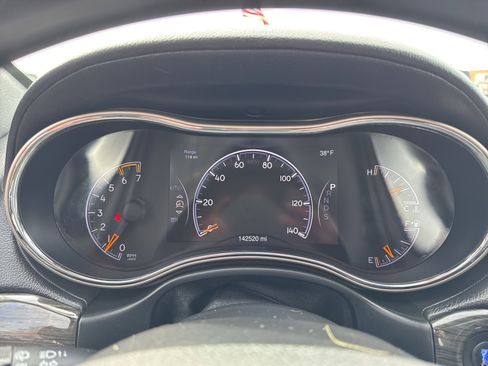 Used 2014 Jeep Grand Cherokee Overland w/ Advanced Technology Group image 22