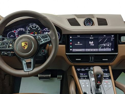 Certified 2023 Porsche Cayenne Turbo AWD/4WD image 41