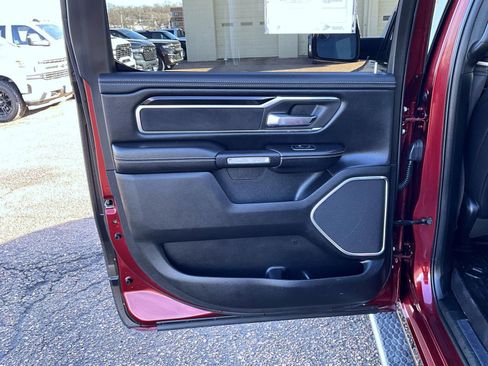 Used 2019 RAM 1500 Laramie image 21