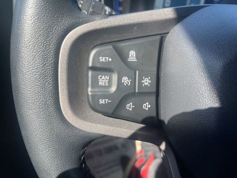 Used 2024 Ford Bronco Wildtrak image 35