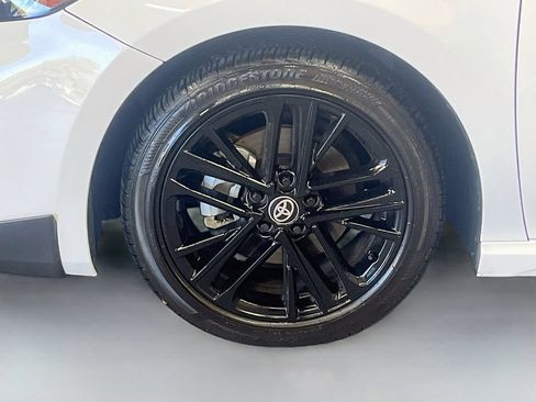 Used 2026 Toyota Camry SE FWD image 31