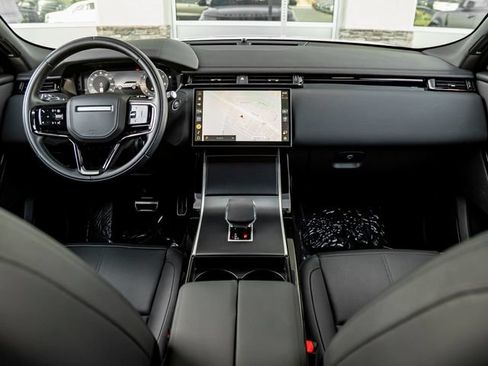 Certified 2026 Land Rover Range Rover Velar Dynamic SE AWD/4WD image 18