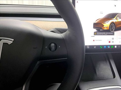 Used 2024 Tesla Model Y Long Range image 23