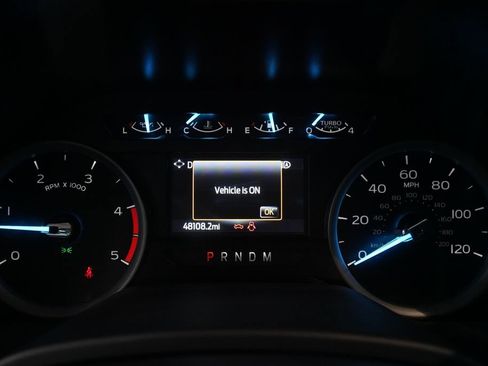 Used 2022 Ford F250 XLT AWD/4WD image 2