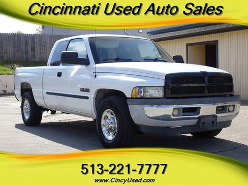 Used 2001 Dodge Ram 2500 Truck 2WD Quad Cab image 1