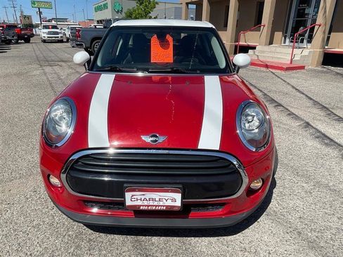 Used 2016 MINI Cooper 4-Door Hardtop FWD image 3