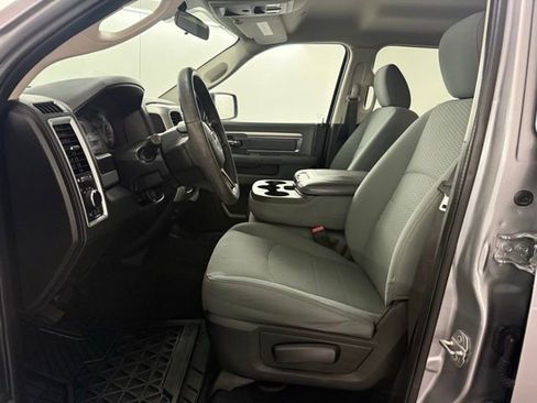 Used 2020 RAM 1500 Classic SLT image 27