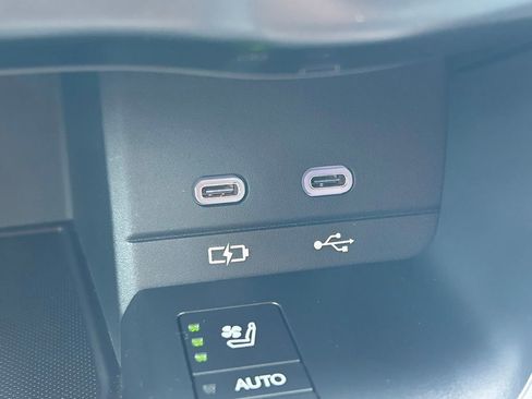 Used 2025 Lexus LX 700h Luxury image 39