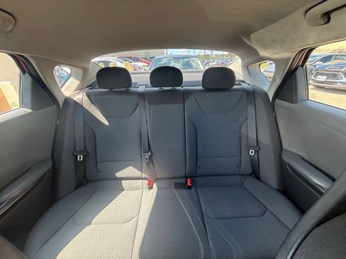 Used 2025 Kia K4 FWD image 36