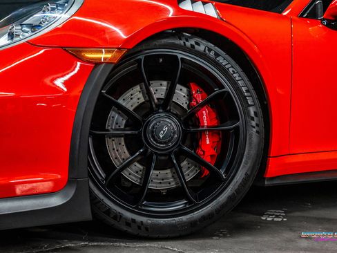 Used 2016 Porsche 911 GT3 RS image 16