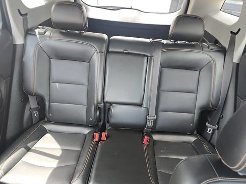 Used 2020 GMC Terrain SLT w/ GMC Pro Grade Package AWD/4WD image 11