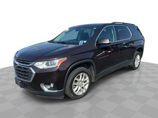 Used 2020 Chevrolet Traverse LT image 1