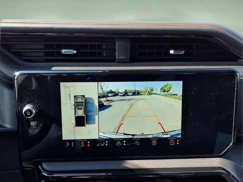 Used 2025 GMC Sierra 1500 AT4 w/ AT4 Premium Package AWD/4WD image 23