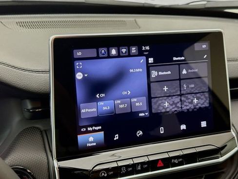 Used 2024 Jeep Compass Trailhawk image 14