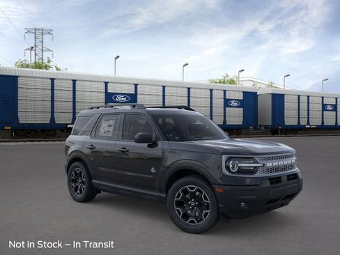 New 2025 Ford Bronco Sport Outer Banks image 7
