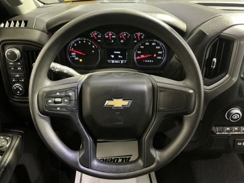 Used 2022 Chevrolet Silverado 1500 Custom AWD/4WD image 17