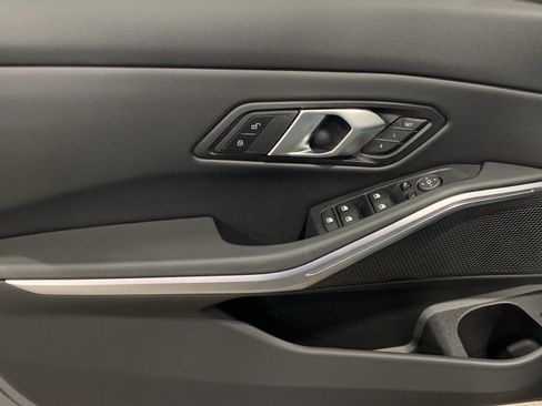 Used 2025 BMW 330i Sedan w/ Convenience Package image 11