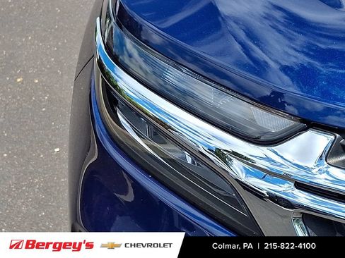 Used 2023 Chevrolet Equinox LS w/ LS Convenience Package FWD image 11