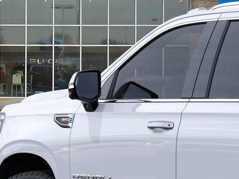 New 2026 GMC Yukon XL Denali w/ Denali Reserve Package image 12