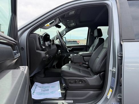 Used 2025 Chevrolet Silverado 2500 LT w/ Trail Boss Package AWD/4WD image 22