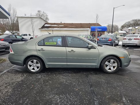 Used 2009 Ford Fusion SE image 10