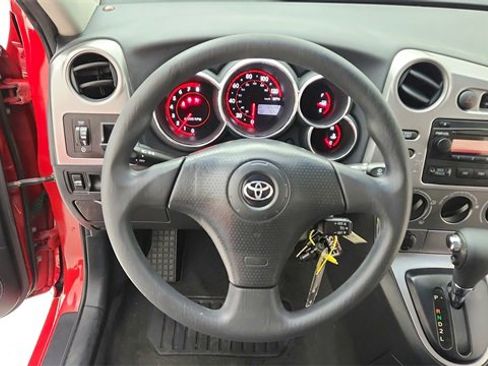 Used 2005 Toyota Matrix image 20