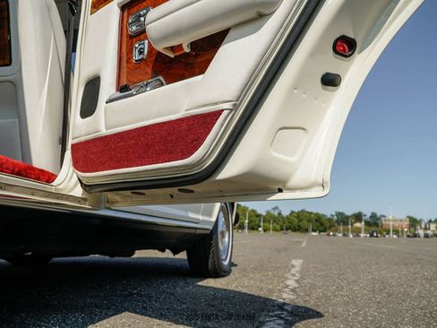 Used 1989 Rolls-Royce Silver Spirit RWD image 49