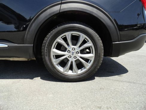 Certified 2020 Ford Explorer XLT w/ Equipment Group 202A AWD/4WD image 9