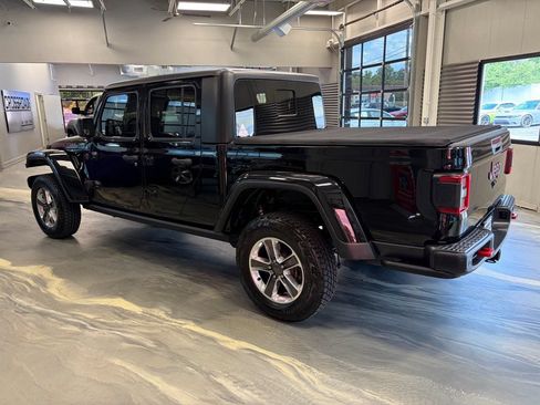 Used 2020 Jeep Gladiator Rubicon AWD/4WD image 39