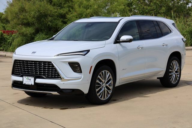 New 2026 Buick Enclave Avenir w/ Super Cruise Package FWD image 3