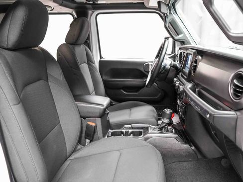 Used 2021 Jeep Wrangler Unlimited Sport image 24
