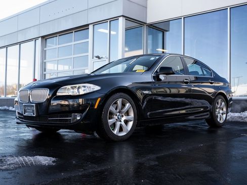 Used 2013 BMW 550i xDrive Sedan image 3
