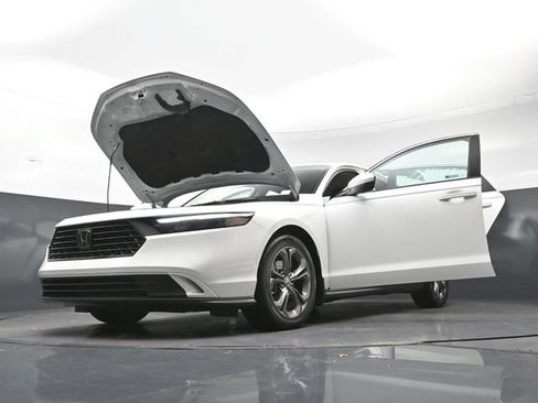 Used 2023 Honda Accord EX image 35