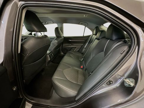 Used 2019 Toyota Camry XSE FWD image 29