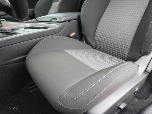 Used 2023 Dodge Challenger R/T image 34