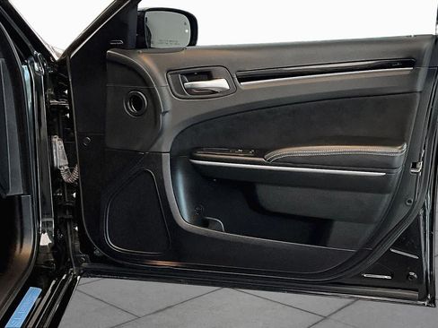 Used 2023 Chrysler 300 C RWD image 23