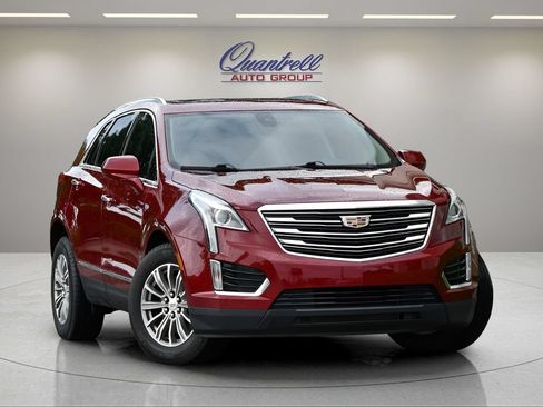Used 2017 Cadillac XT5 Luxury w/ Driver Awareness Package AWD/4WD image 1