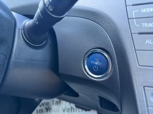 Used 2012 Toyota Prius Three FWD image 5