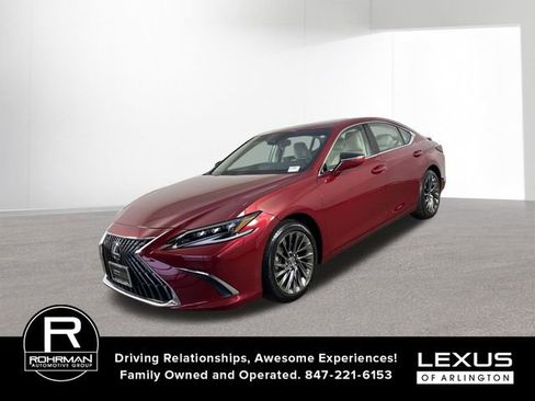 Certified 2025 Lexus ES 300h Ultra Luxury image 2