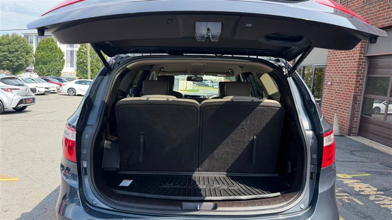 Used 2016 Hyundai Santa Fe SE w/ Option Group 02 AWD/4WD image 9