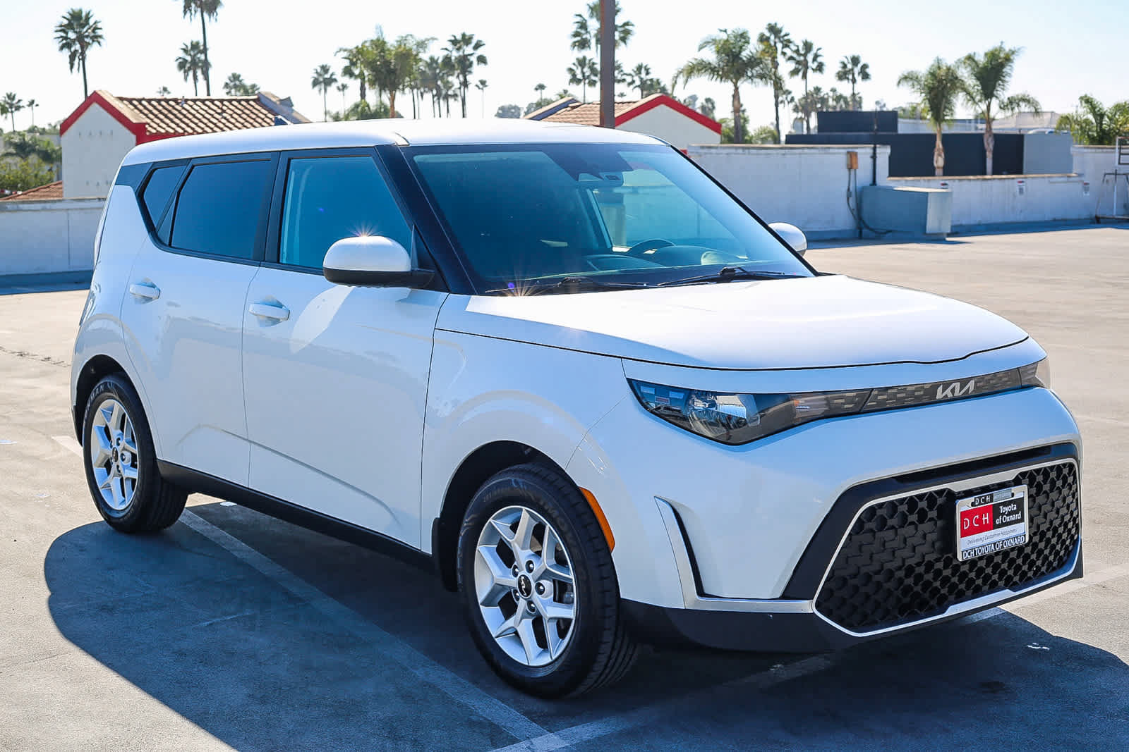 Used 2023 Kia Soul LX w/ LX Technology Package FWD image 4