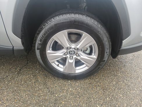 Certified 2023 Toyota RAV4 XLE w/ Convenience Package image 12