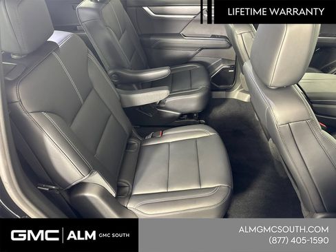 New 2026 GMC Acadia Elevation w/ Elevation Premium Package FWD image 17