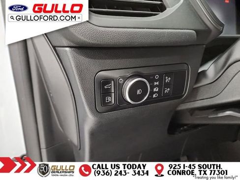 Used 2023 Ford Escape SE image 19