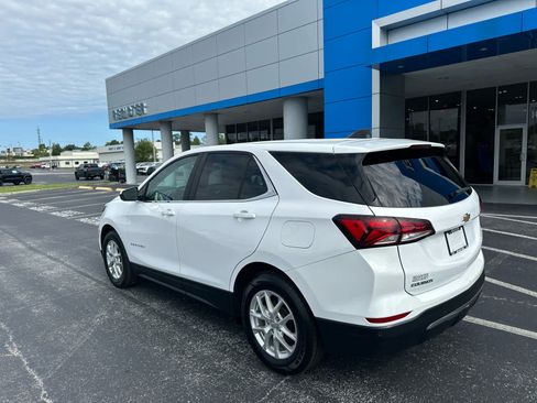 Used 2024 Chevrolet Equinox LT FWD image 3