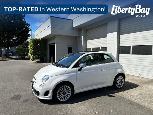 Used 2018 FIAT 500 Lounge FWD image 1