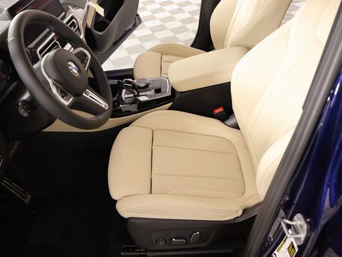 New 2025 BMW X4 M40i w/ Premium Package image 12