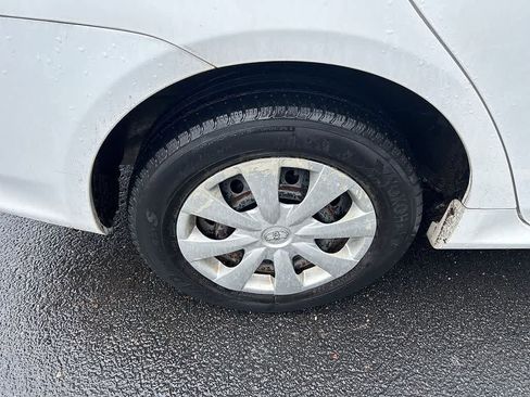 Used 2010 Toyota Corolla image 14