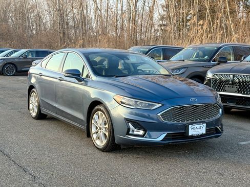 Used 2019 Ford Fusion Energi Titanium image 1