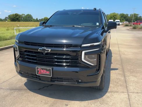 Used 2026 Chevrolet Tahoe RST AWD/4WD image 4